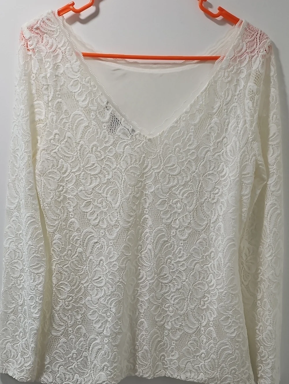 NWOT White House Black Market Ivory Lace Boatneck Top Medium